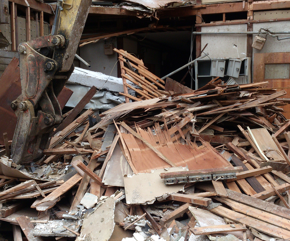 家屋解体材